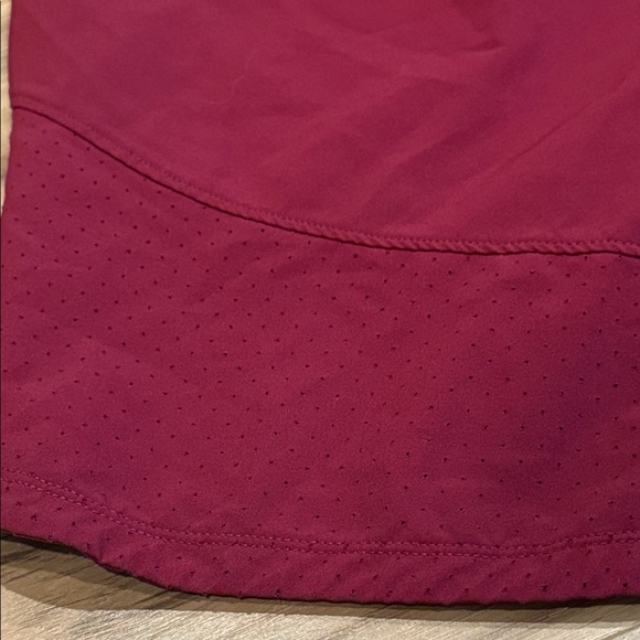 ZYIA Men's Athletic Shorts - Burgundy Medium zippered pockets - Picture 7 of 7